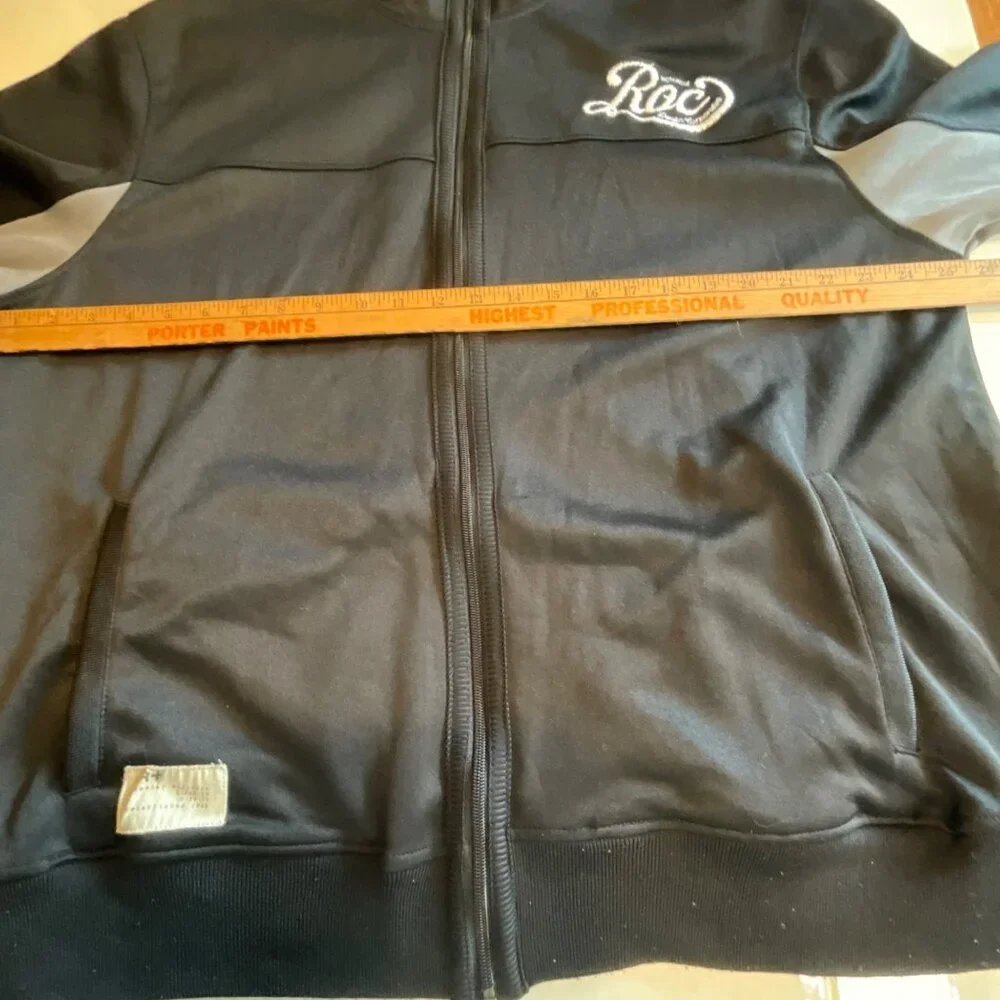 Rocawear Black Extra‎ Large  Polyester Jacket Zip Pockets Contrasting Under Arm